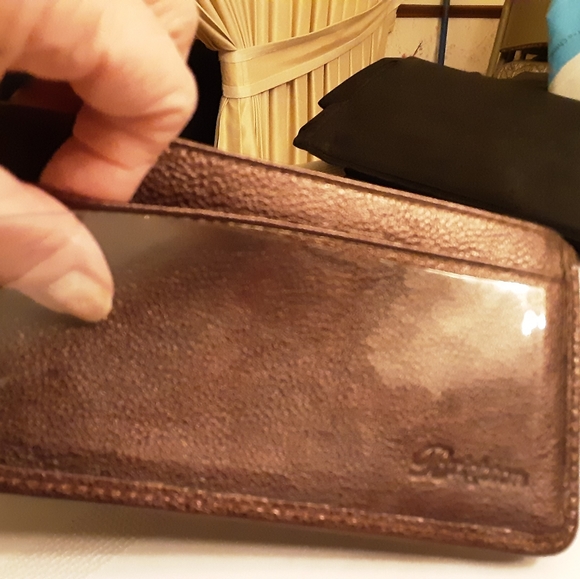 EUC Brighton Wallet - Picture 3 of 11